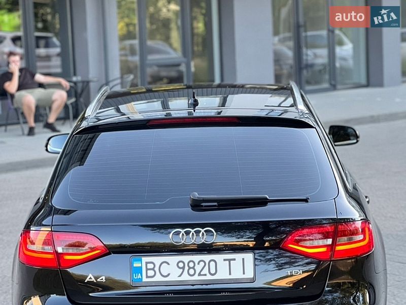 Універсал Audi A4 2012 в Новояворівську