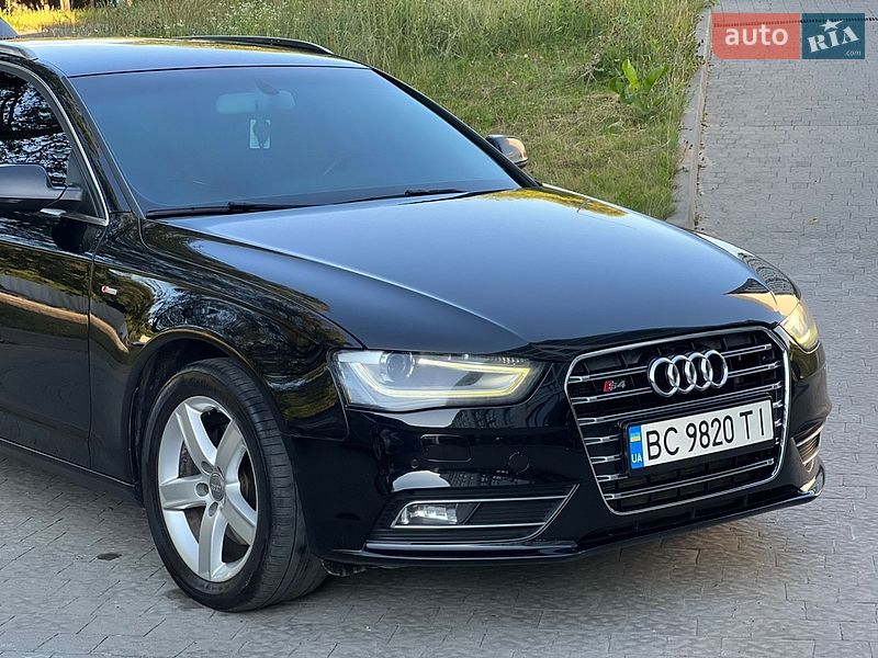 Універсал Audi A4 2012 в Новояворівську