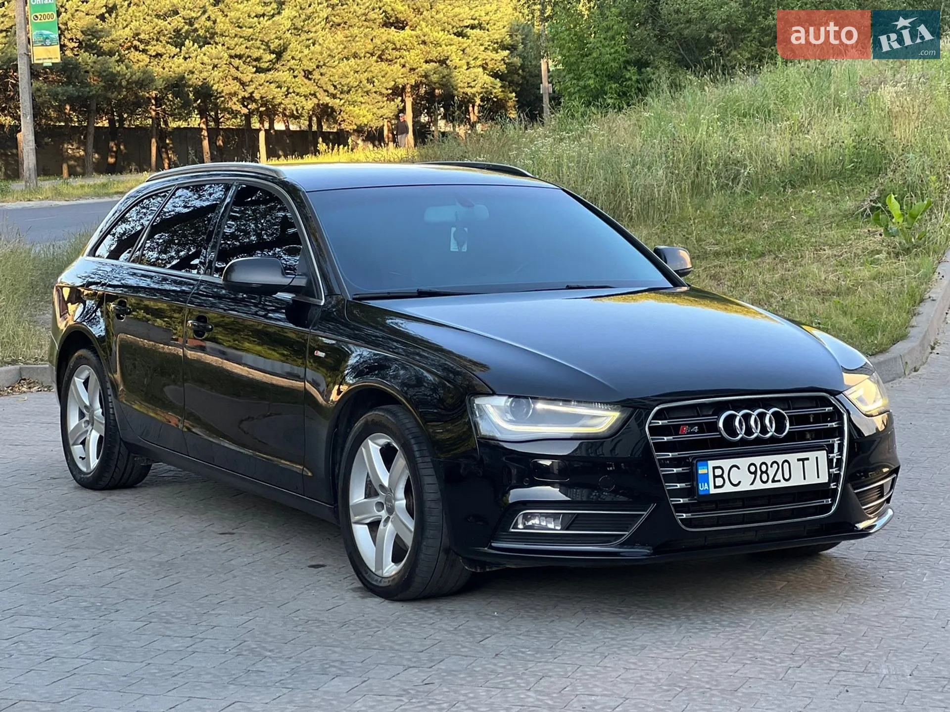 2012 Audi A4 - мініатюра 20