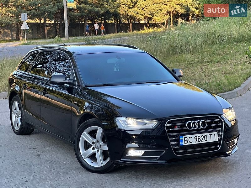 Універсал Audi A4 2012 в Новояворівську