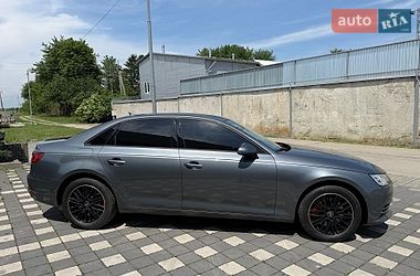 Седан Audi A4 2016 в Львове
