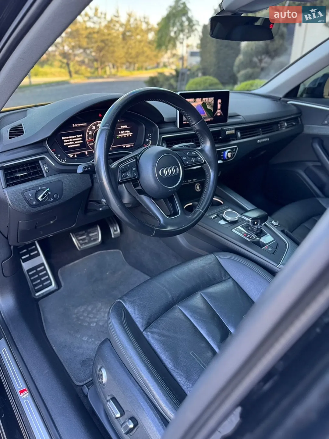 Audi A4 2016 VIN WAUDNAF45HN051170 фото оголошення 13 з 29