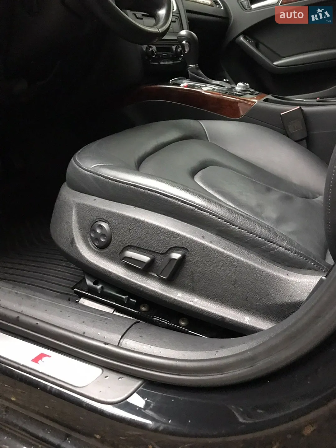 2011 Audi A4 - мініатюра 23