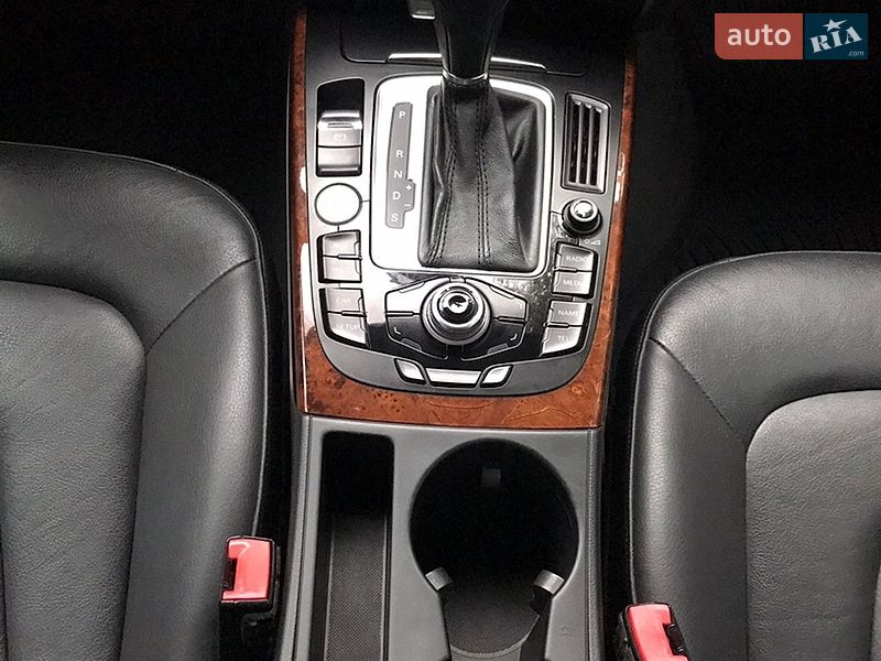 Седан Audi A4 2011 в Одесі