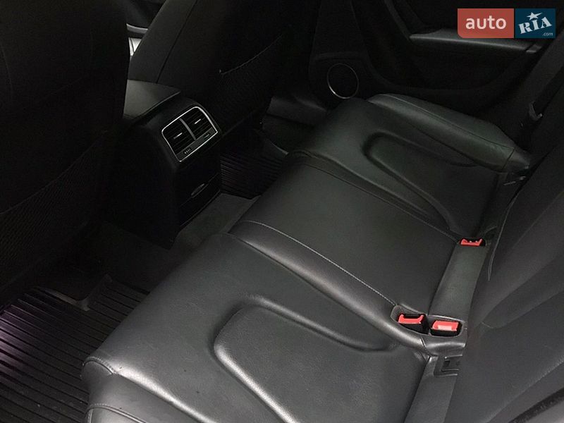 Седан Audi A4 2011 в Одесі