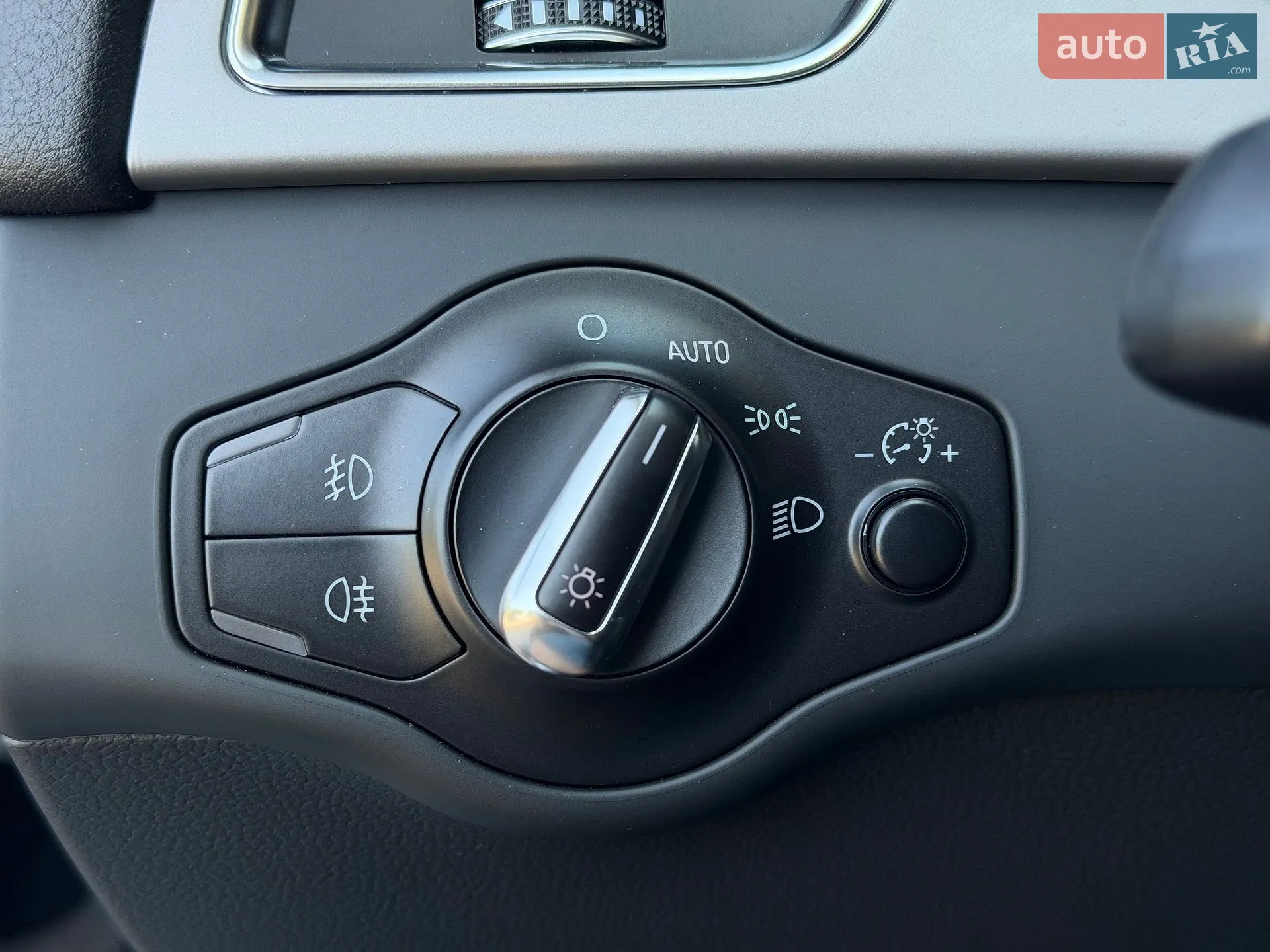 2013 Audi A4 - мініатюра 39