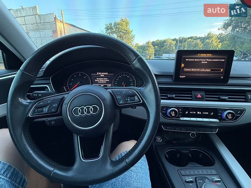 Седан Audi A4 2019 в Лубнах