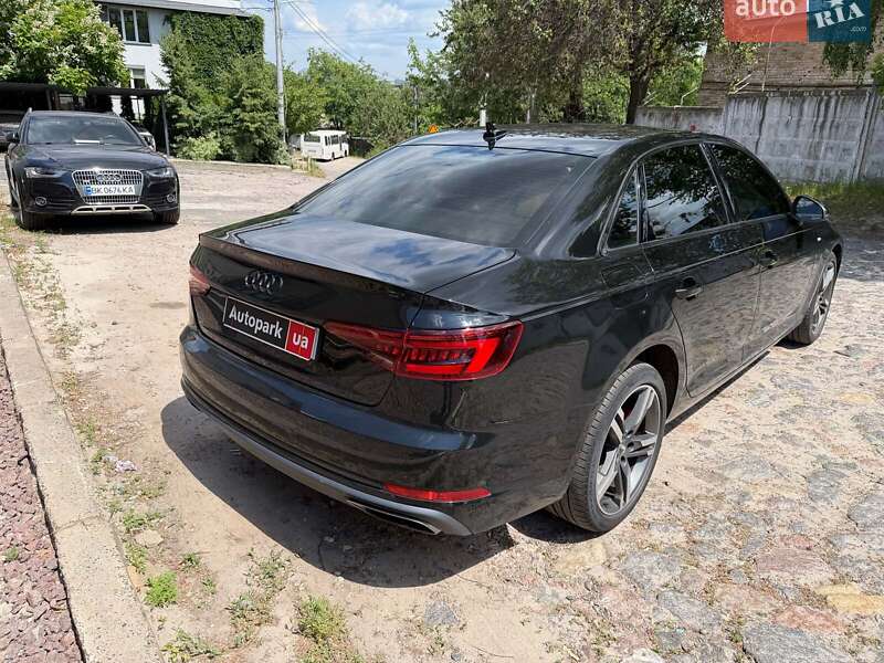 Седан Audi A4 2018 в Києві