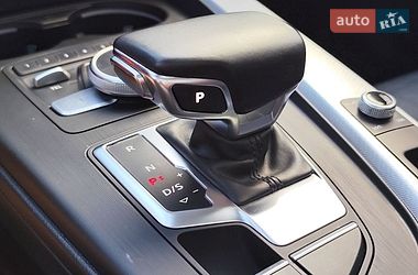 Седан Audi A4 2017 в Чернигове