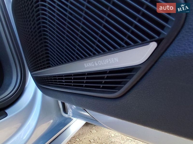 Седан Audi A4 2017 в Чернигове