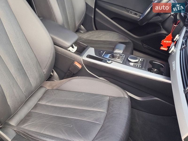 Седан Audi A4 2017 в Чернигове