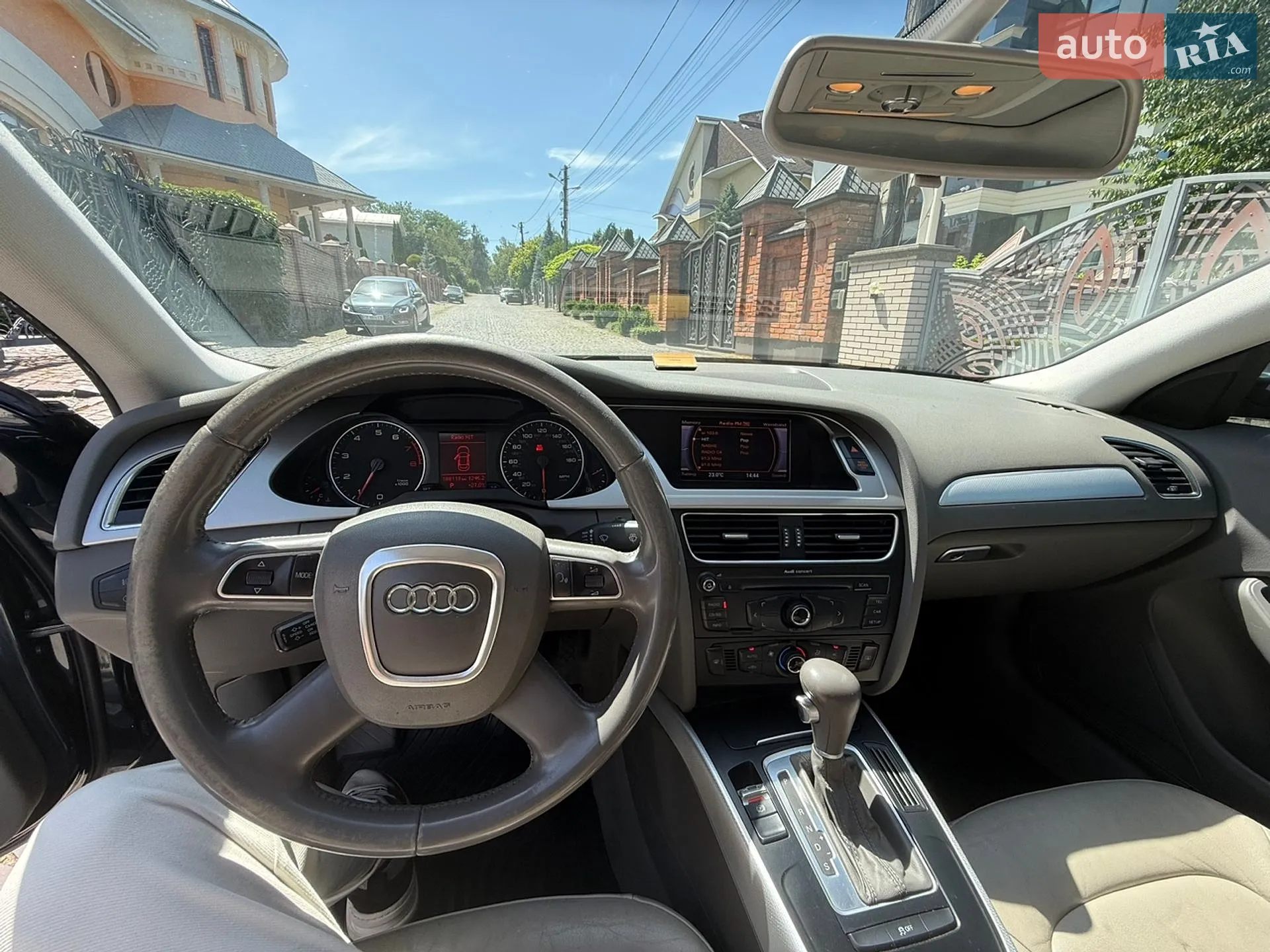 2011 Audi A4 - мініатюра 11