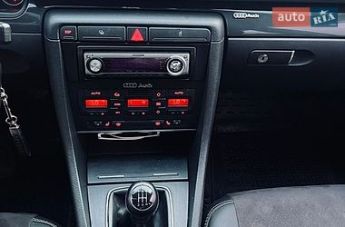 Седан Audi A4 2004 в Липовій Долині