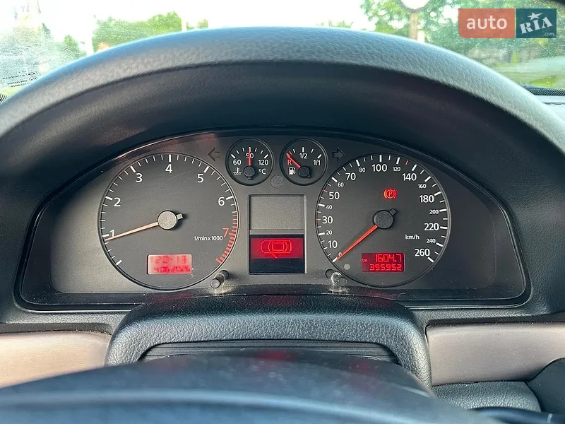 Audi A4 2000 VIN WAUZZZ8DZYA175757 фото оголошення 10 з 50