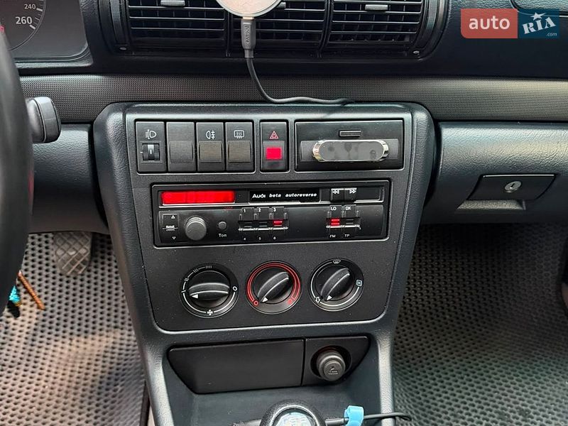 Седан Audi A4 1996 в Івано-Франківську
