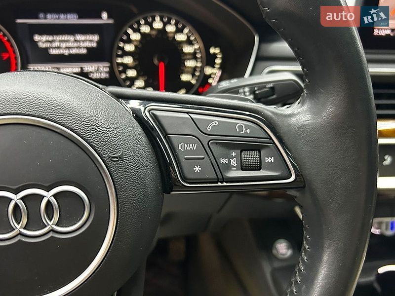 Седан Audi A4 2016 в Черновцах