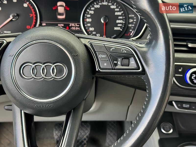 Седан Audi A4 2015 в Киеве