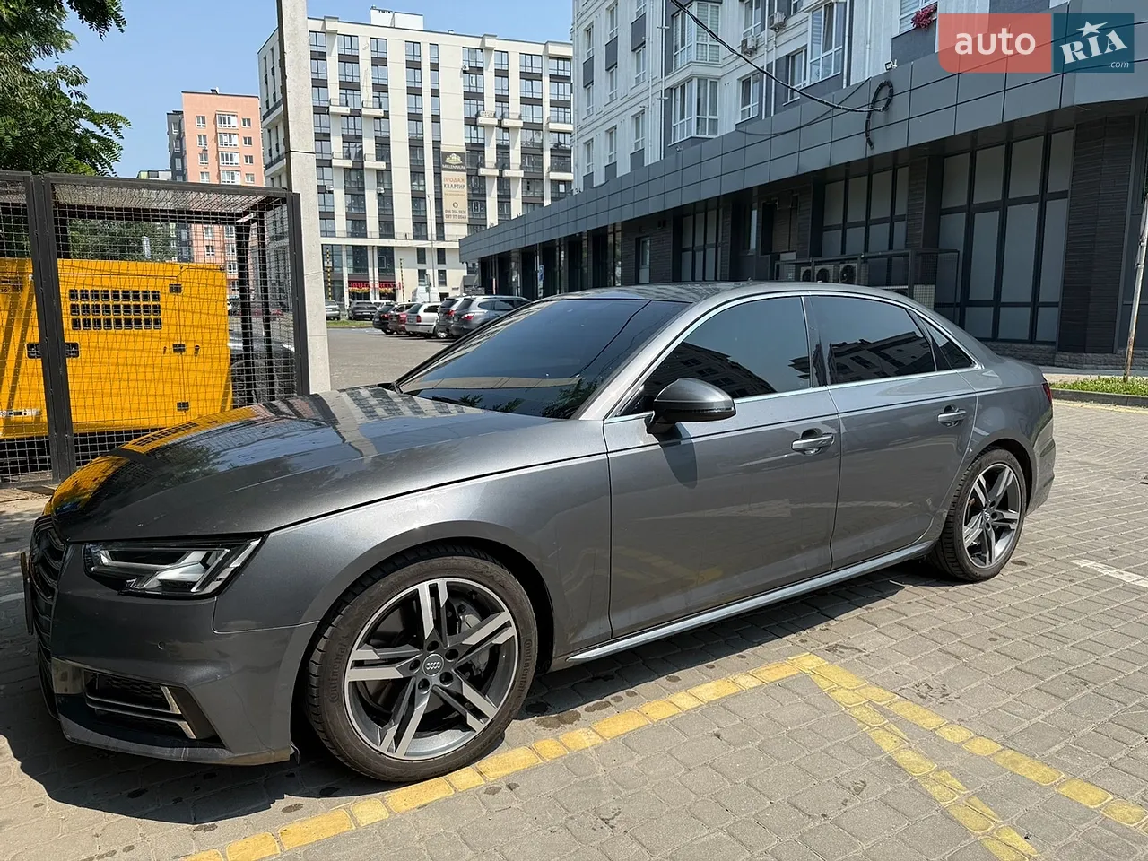 2016 Audi A4 - мініатюра 25