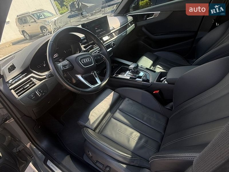 Седан Audi A4 2022 в Києві
