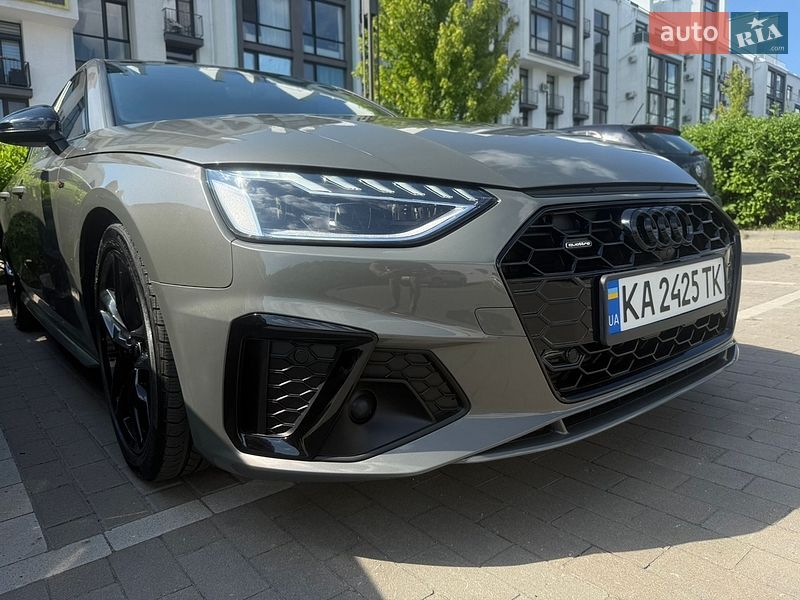 Седан Audi A4 2022 в Києві