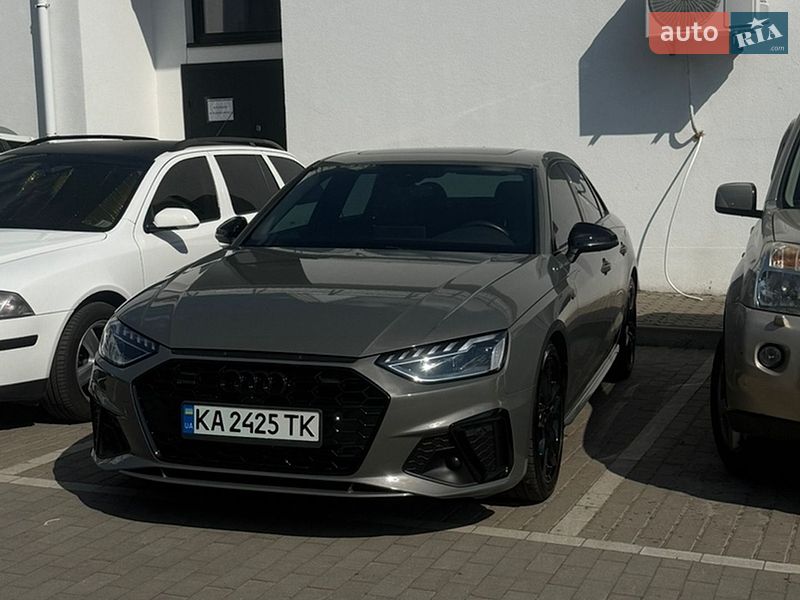 Седан Audi A4 2022 в Києві