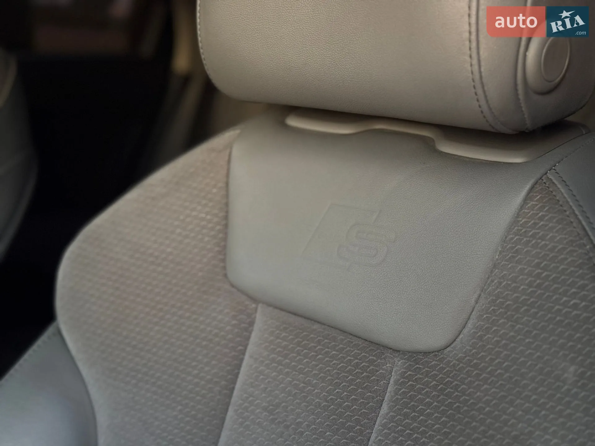 2016 Audi A4 - мініатюра 31