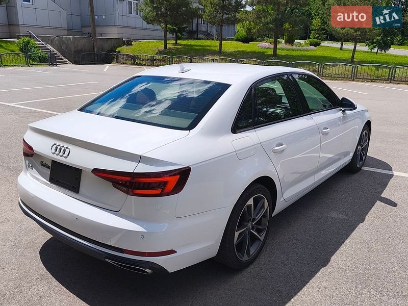 Седан Audi A4 2019 в Харькове