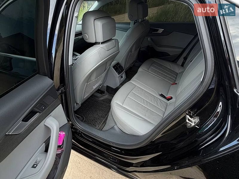 Седан Audi A4 2019 в Львове