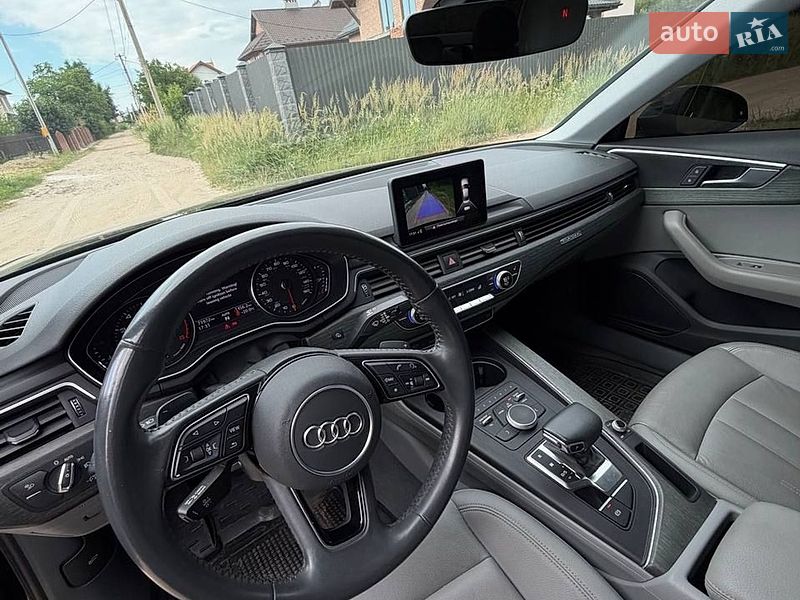 Седан Audi A4 2019 в Львове