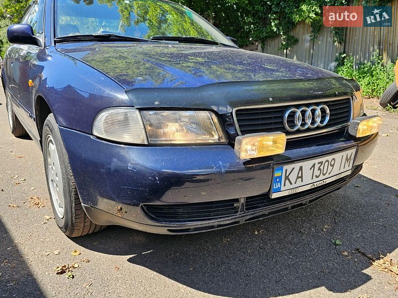 Седан Audi A4 1997 в Киеве