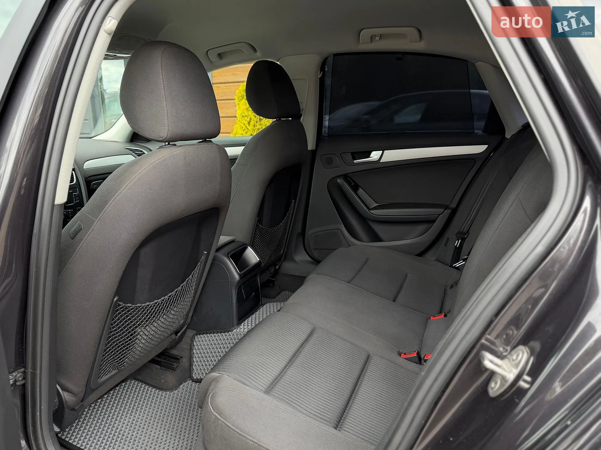 2010 Audi A4 - мініатюра 47