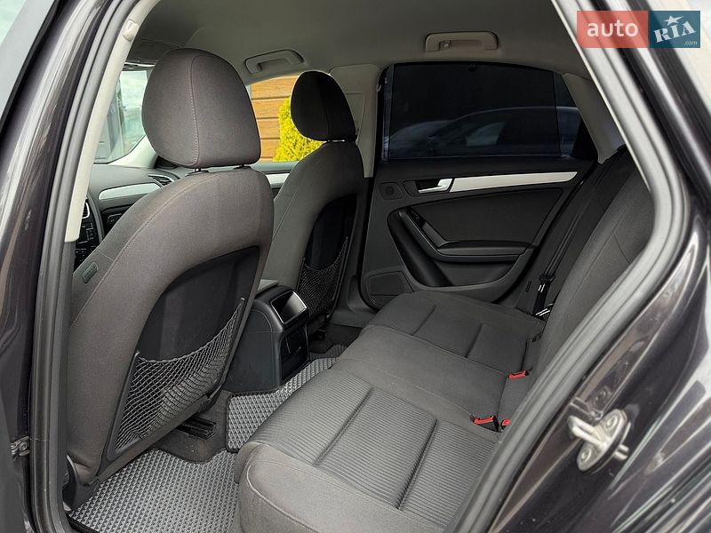 Седан Audi A4 2010 в Шептицькому