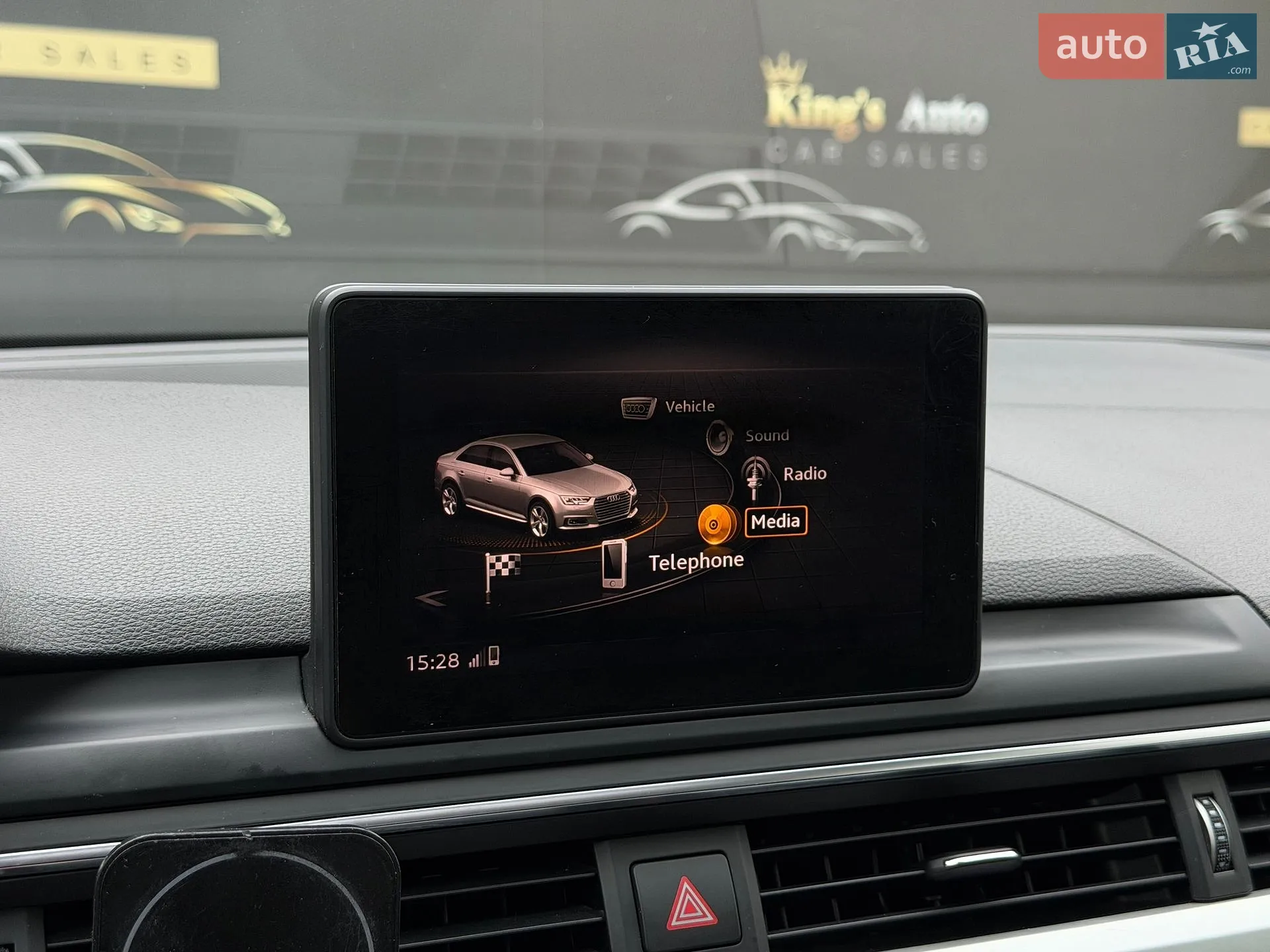 2016 Audi A4 - мініатюра 16