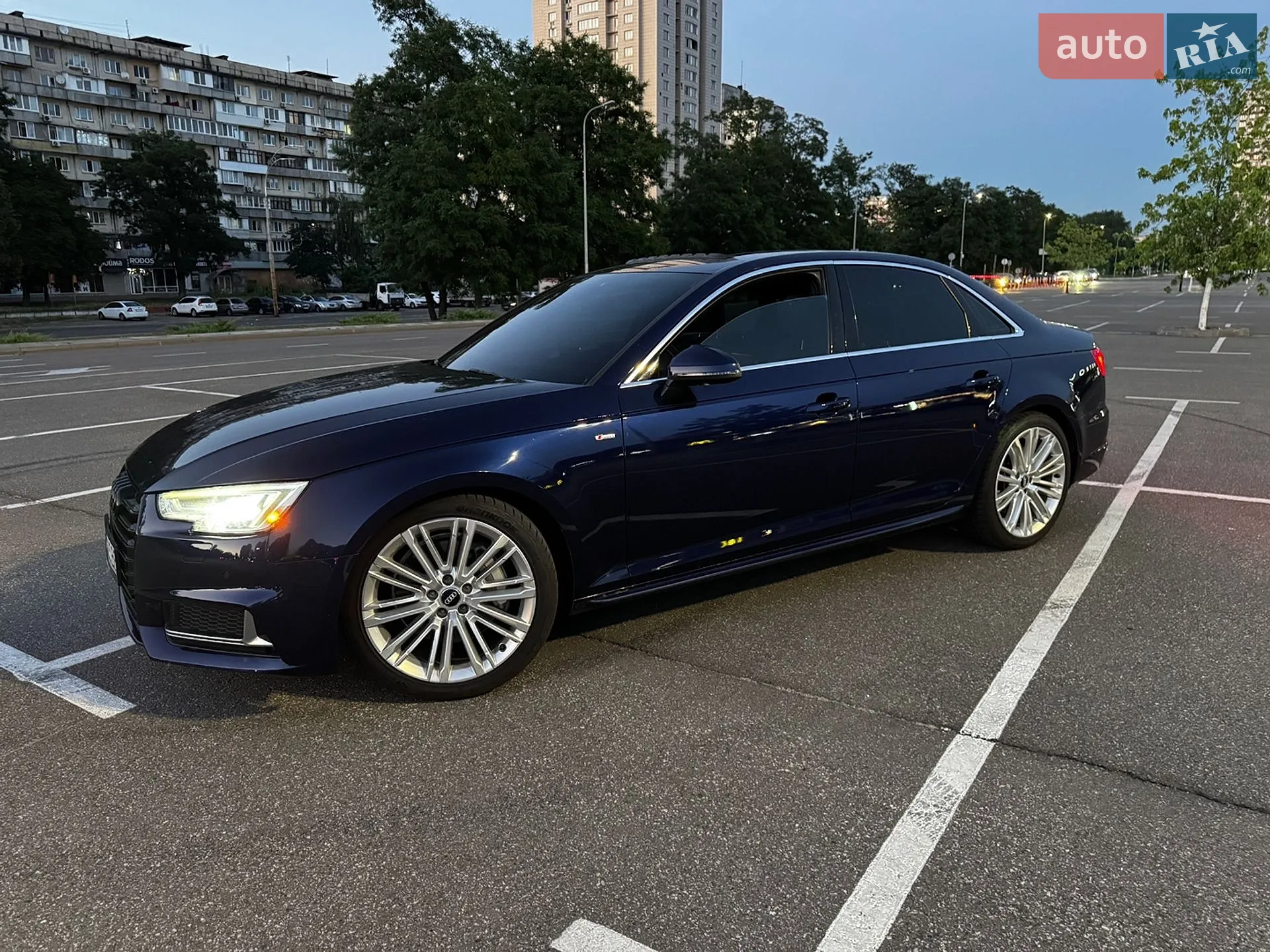2019 Audi A4 - мініатюра 2