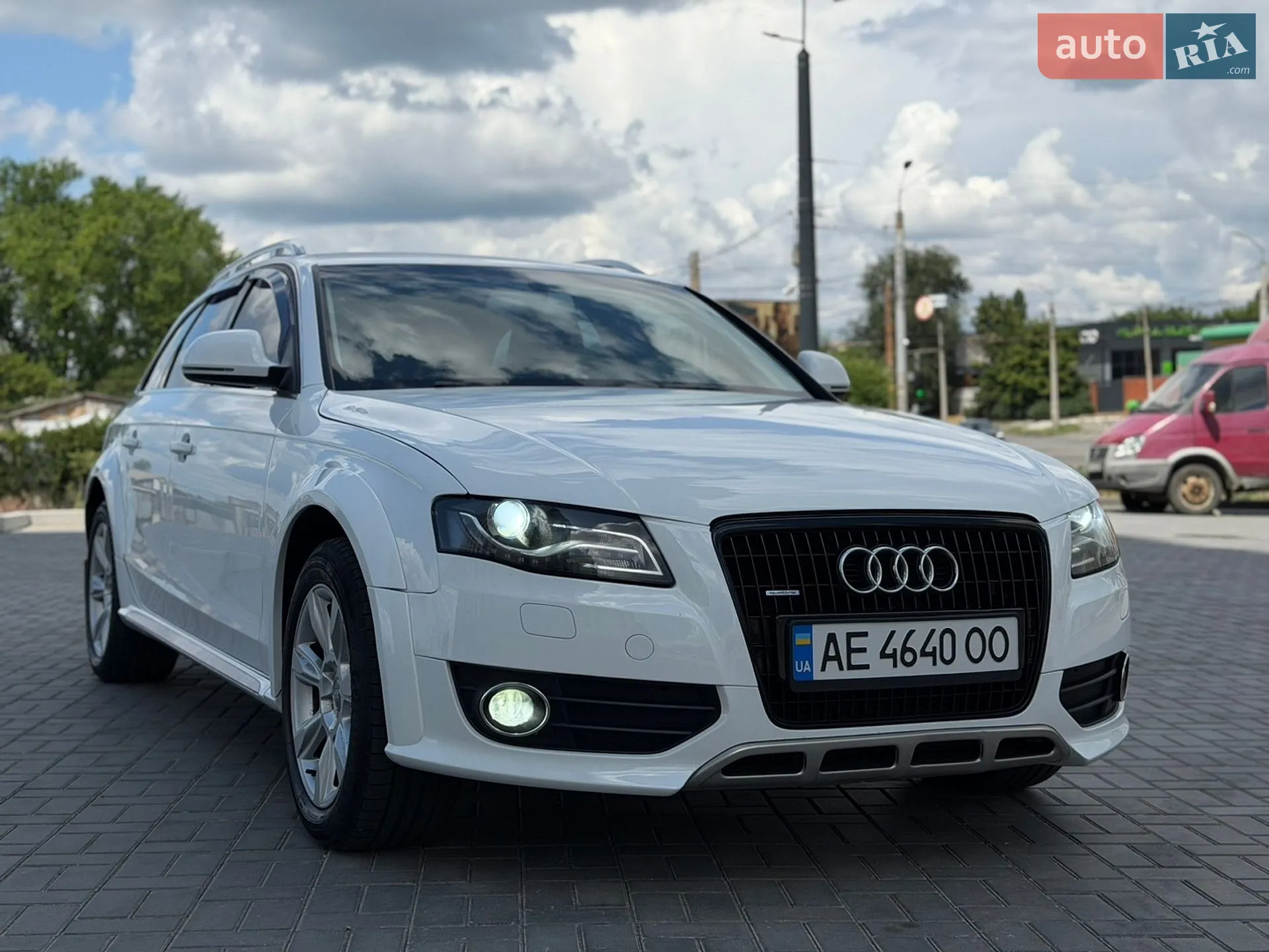 Audi A4 2010 VIN WAUZZZ8K4AA111554 фото оголошення 9 з 37