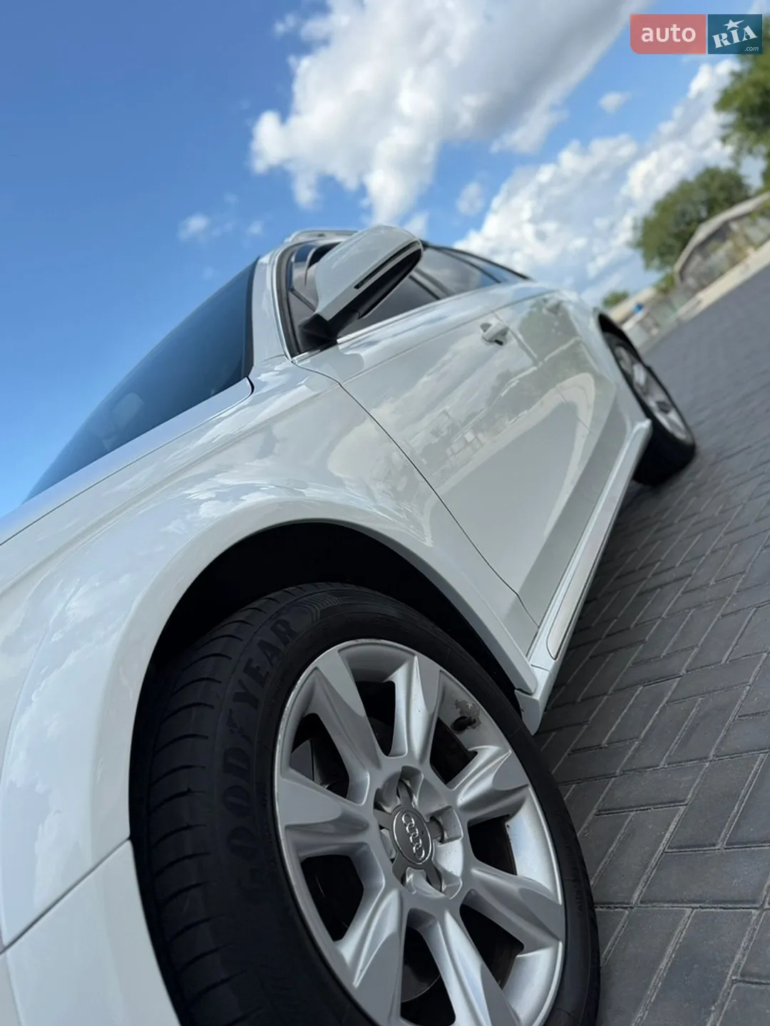 Audi A4 2010 VIN WAUZZZ8K4AA111554 фото оголошення 14 з 37