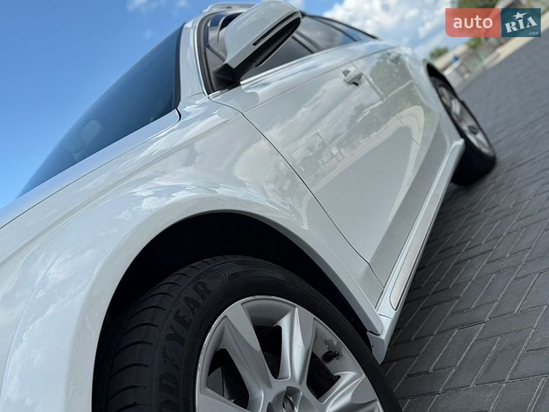 Універсал Audi A4 2010 в Дніпрі