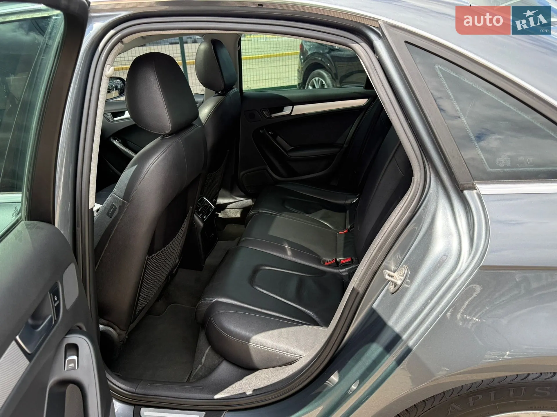 2012 Audi A4 - мініатюра 15