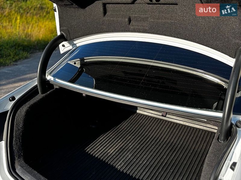Седан Audi A4 2013 в Богуславе
