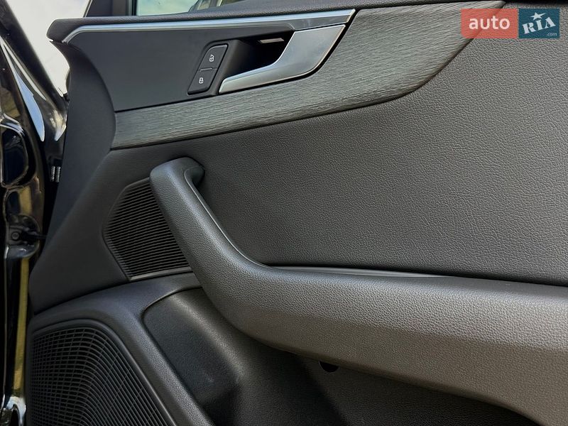 Седан Audi A4 2017 в Днепре