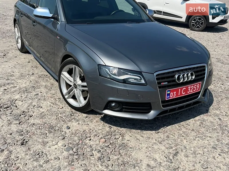 Audi A4 2011