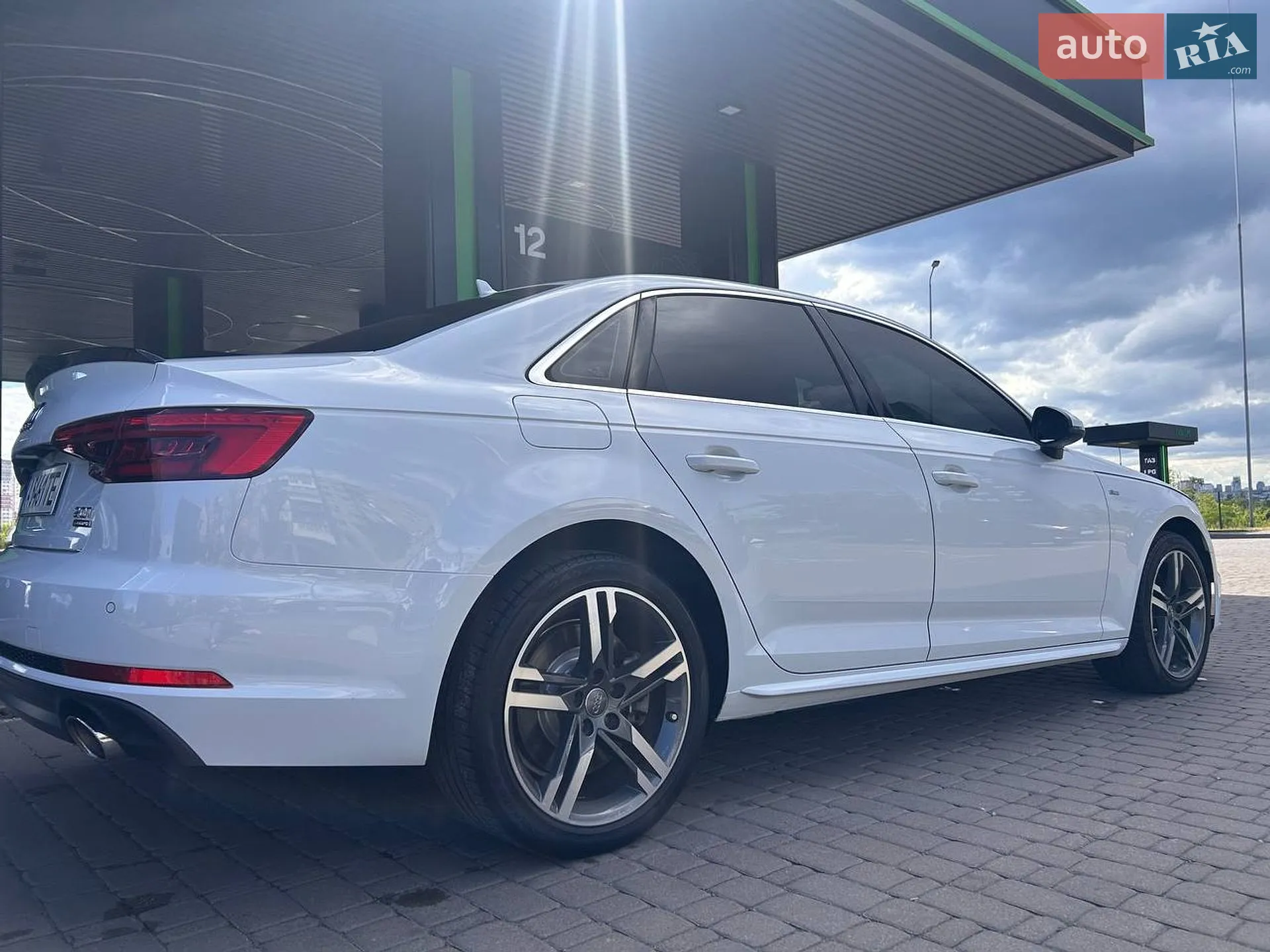 2016 Audi A4 - мініатюра 6