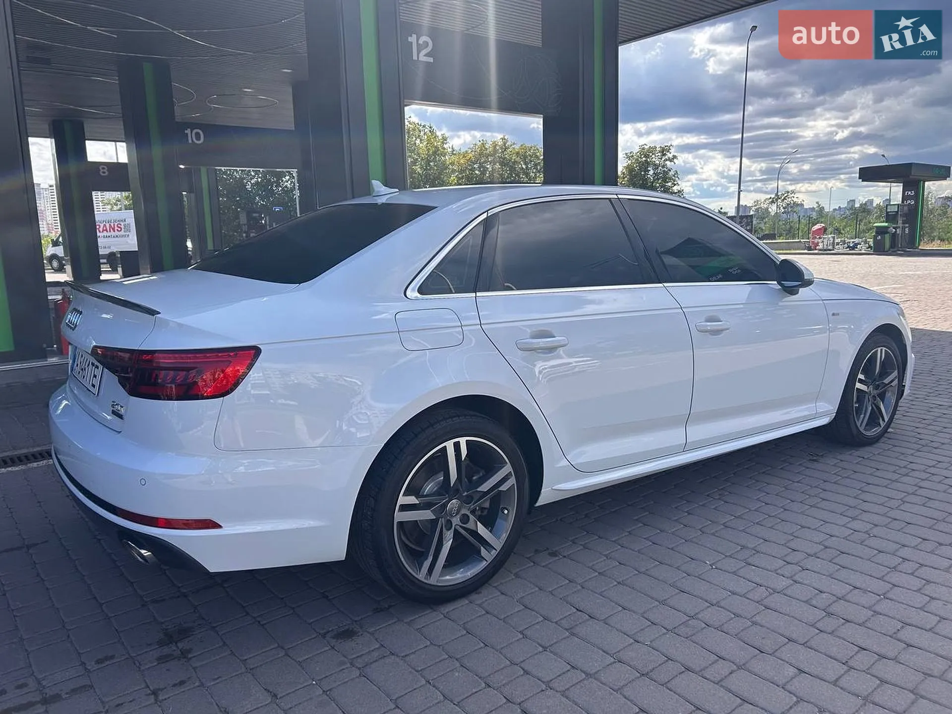 2016 Audi A4 - мініатюра 4