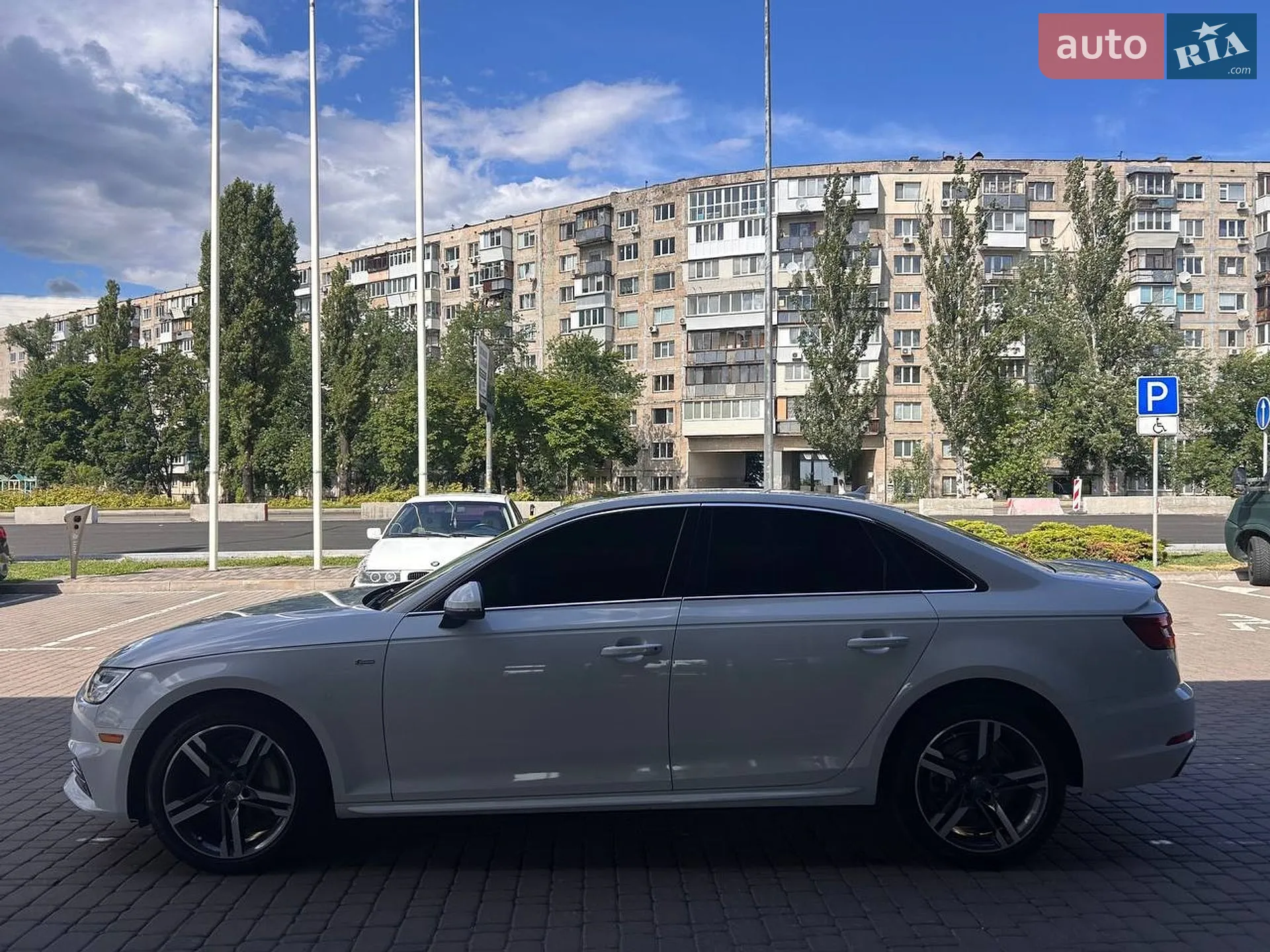 2016 Audi A4 - мініатюра 26