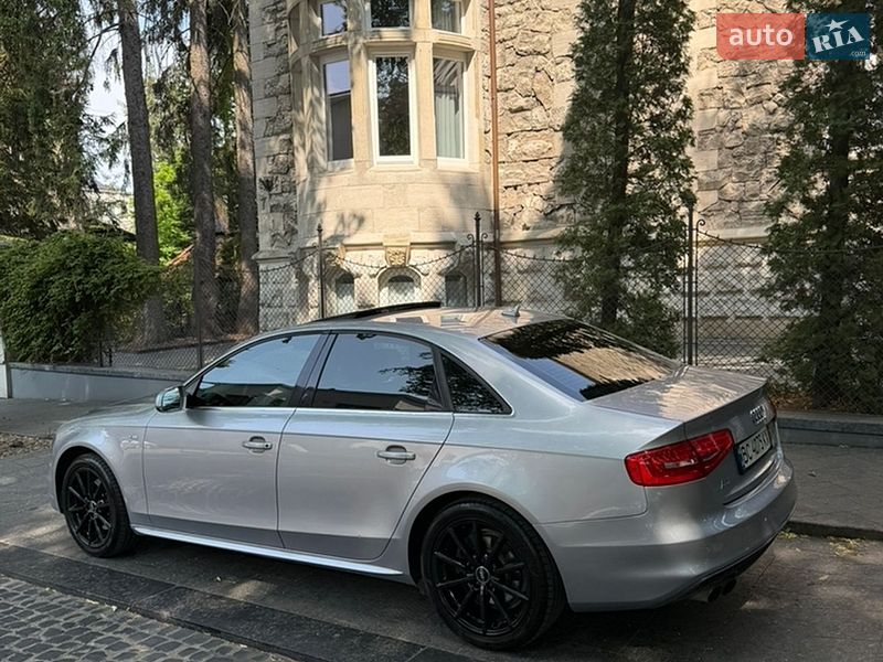 Седан Audi A4 2015 в Львові