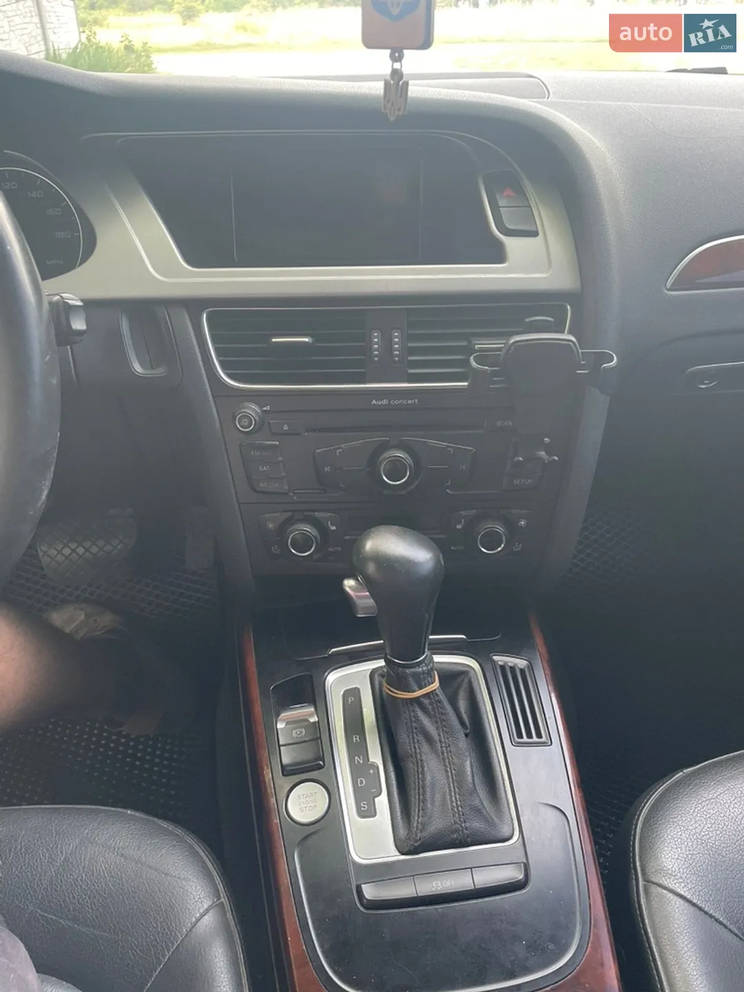 2011 Audi A4 - мініатюра 9
