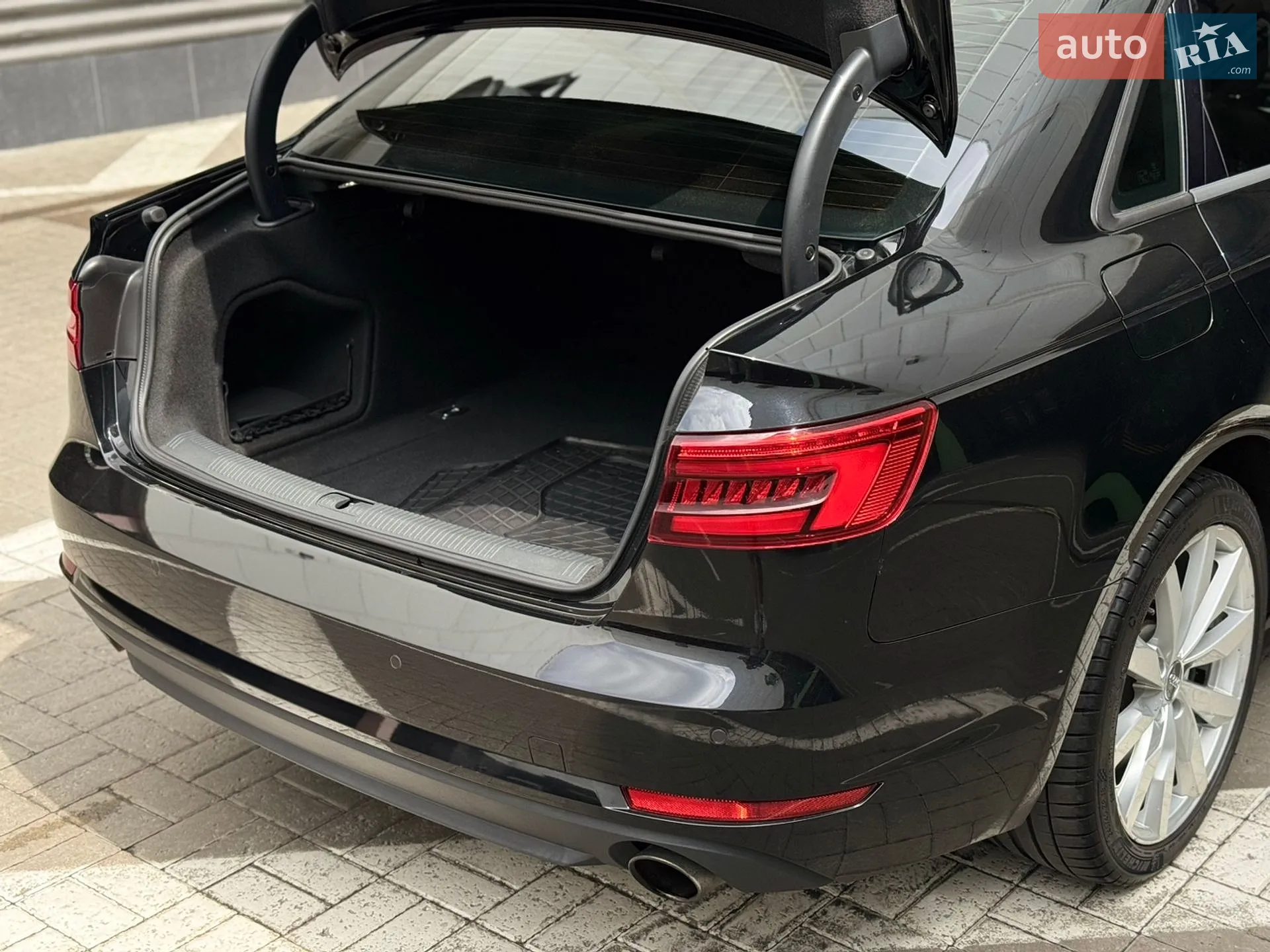 2016 Audi A4 - мініатюра 15