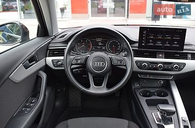 Седан Audi A4 2021 в Житомирі