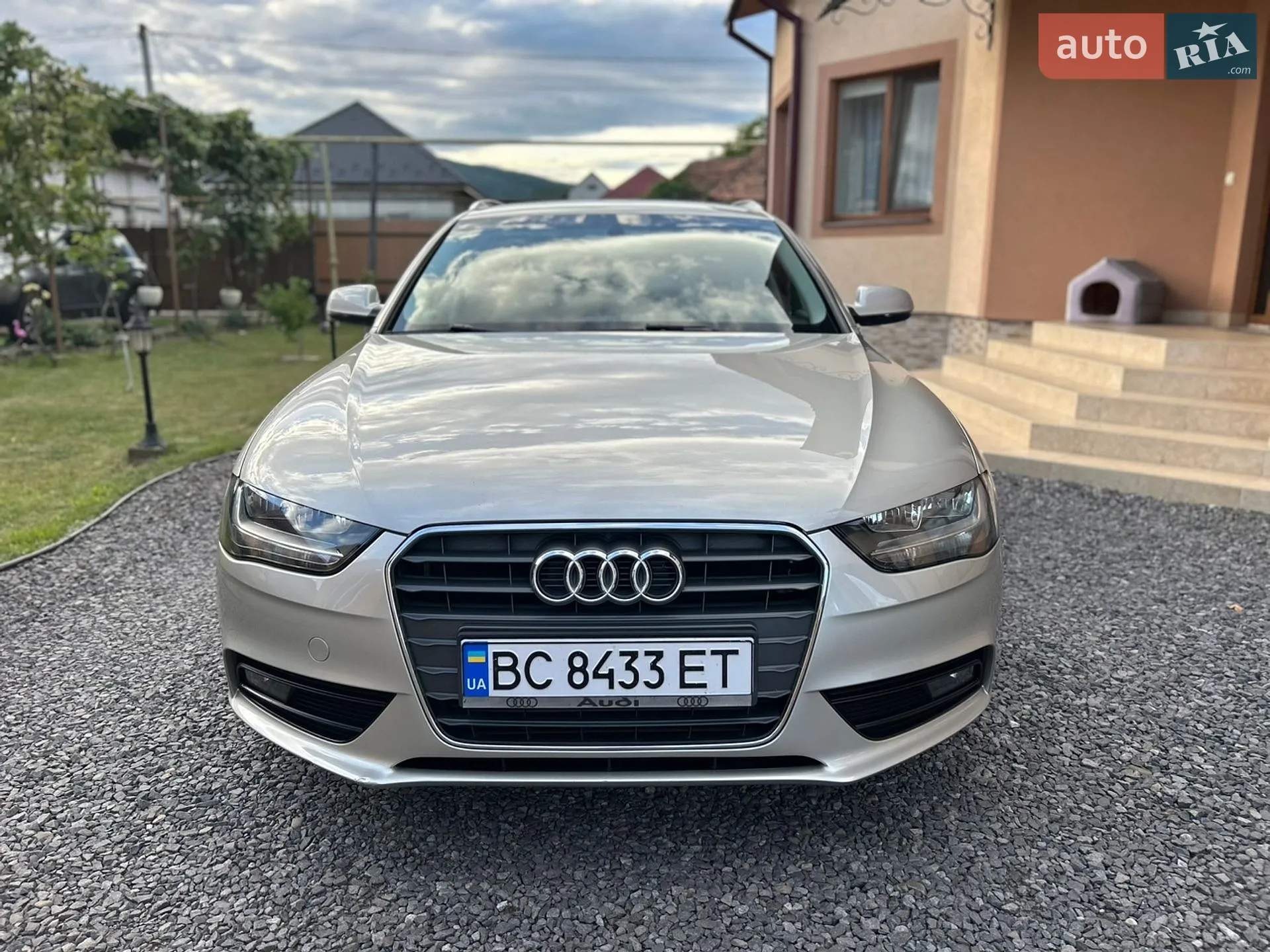 2012 Audi A4 - мініатюра 3