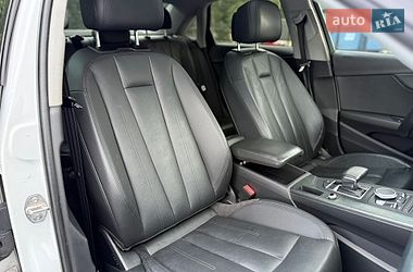 Седан Audi A4 2017 в Ужгороде